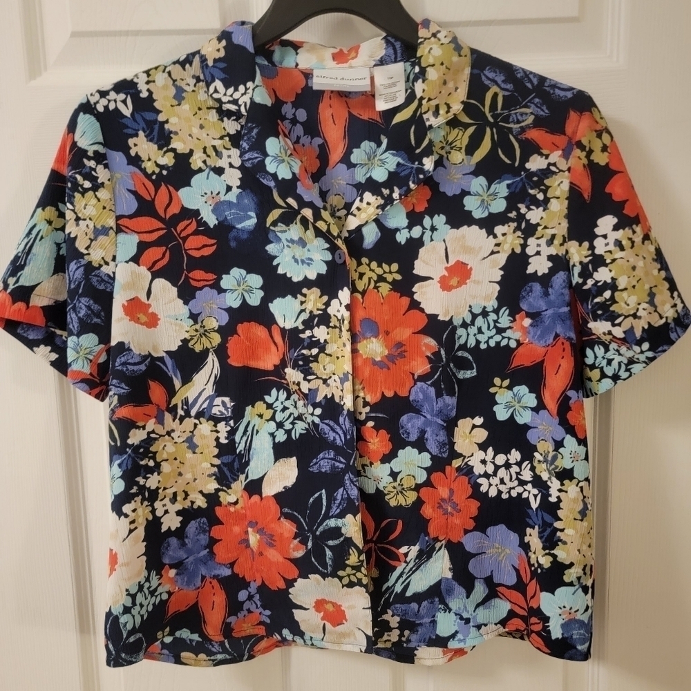 PETITE floral shirt